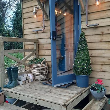 Cosy Double Shepherds Hut In Beautiful Wicklow With Underfloor Heating Throughout Rathnew Exterior photo