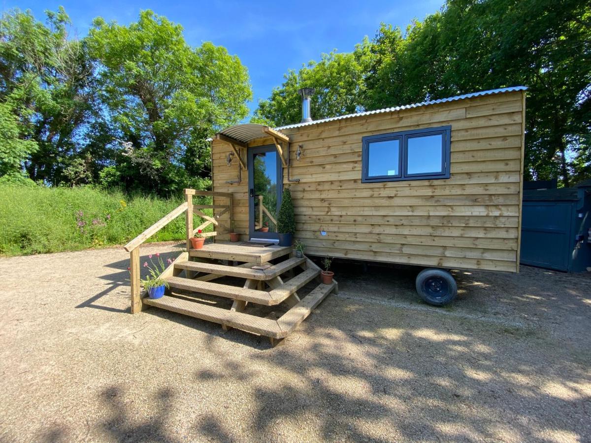 Cosy Double Shepherds Hut In Beautiful Wicklow With Underfloor Heating Throughout Rathnew Exterior photo